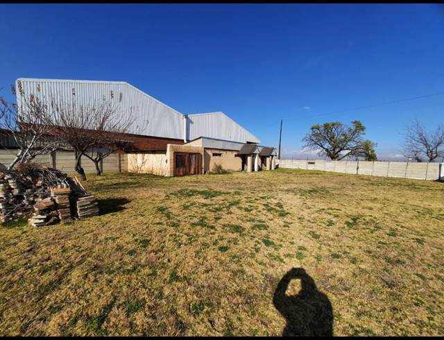 INDUSTRIAL PROPERTY TO RENT IN AUREUS